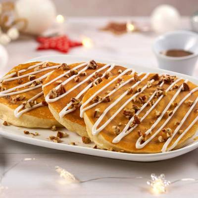 Hot Cakes Rol de Canela