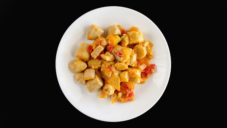 Guineo en escabeche 1/2 Lb. / Green Banana Creole Style 1/2 Lb.