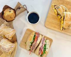Buck's Deli & Market