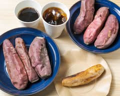 壺焼き 芋屋（お休み処 かき氷）Tsuboyaki Imoya (rest area and shaved ice)