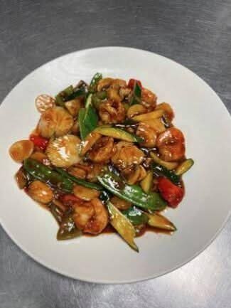 Prawn and Scallop with spicy garlic sauce