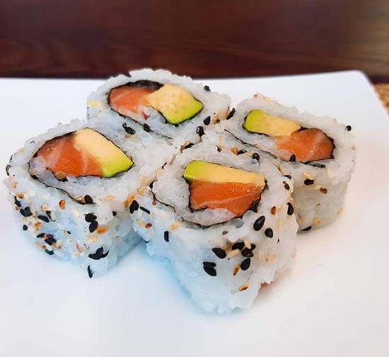 830 - Salmon Inside Out Roll
