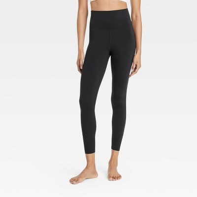 All In Motion Everyday Soft Ultra High-Rise 7/8 Leggings, Women, S, Black
