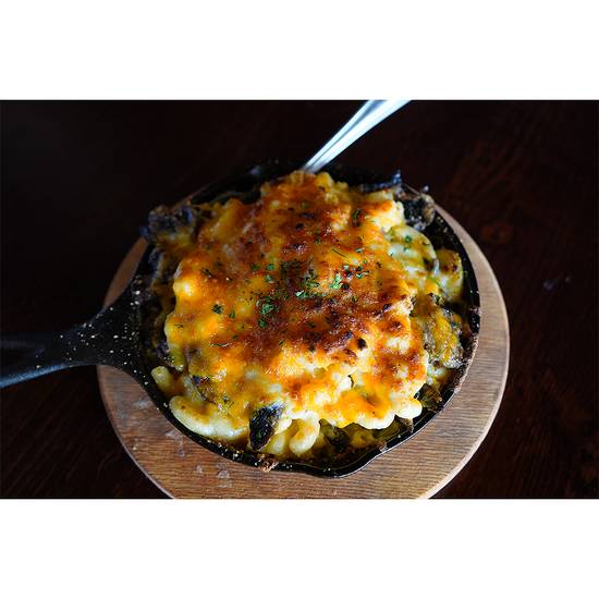 Order BAKED TRUFFLE MAC food online from Burgerology store, Rockville Centre on bringmethat.com