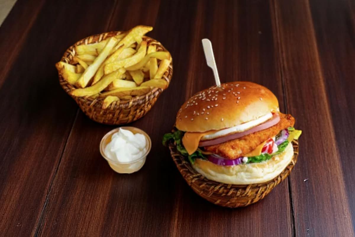 🍔  🍟  Pepperoni
