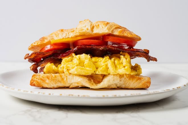 Bacon & Egg Croissant
