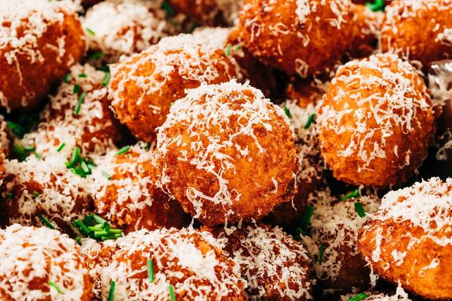 Party Mac Balls