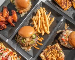 Buzzin Burgers (Peachtree Corners)