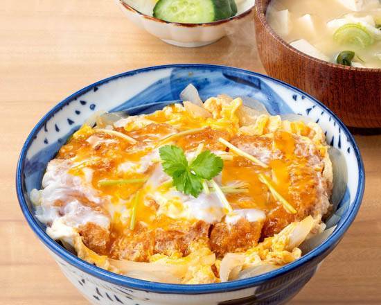 上カツ丼（揚げたて）（お新香・味噌汁付き）