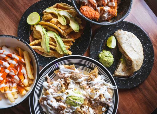 El Gallo Tacos & Wings