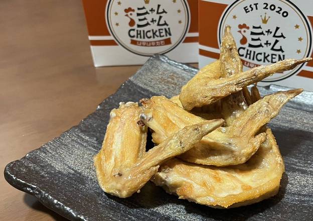 【黄金に輝く骨】サクッ‼手羽先チキン6個入り[Golden Chicken Bones] Original Korean Chicken on the Bone
