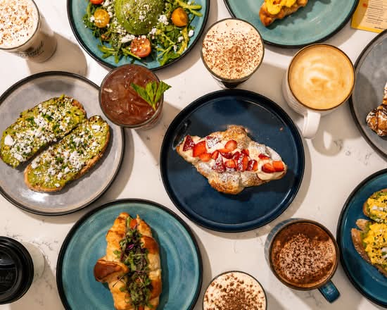 Almond & Oat Coffee Bar (S. Jones)