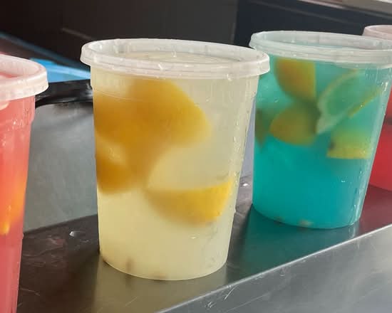 32 Oz Lemonade
