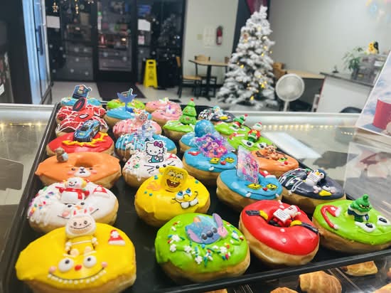 Mathis Donuts (Clay Mathis Rd)