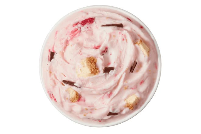 NEW! Dipped Strawberry Cheesecake BLIZZARD® Treat
