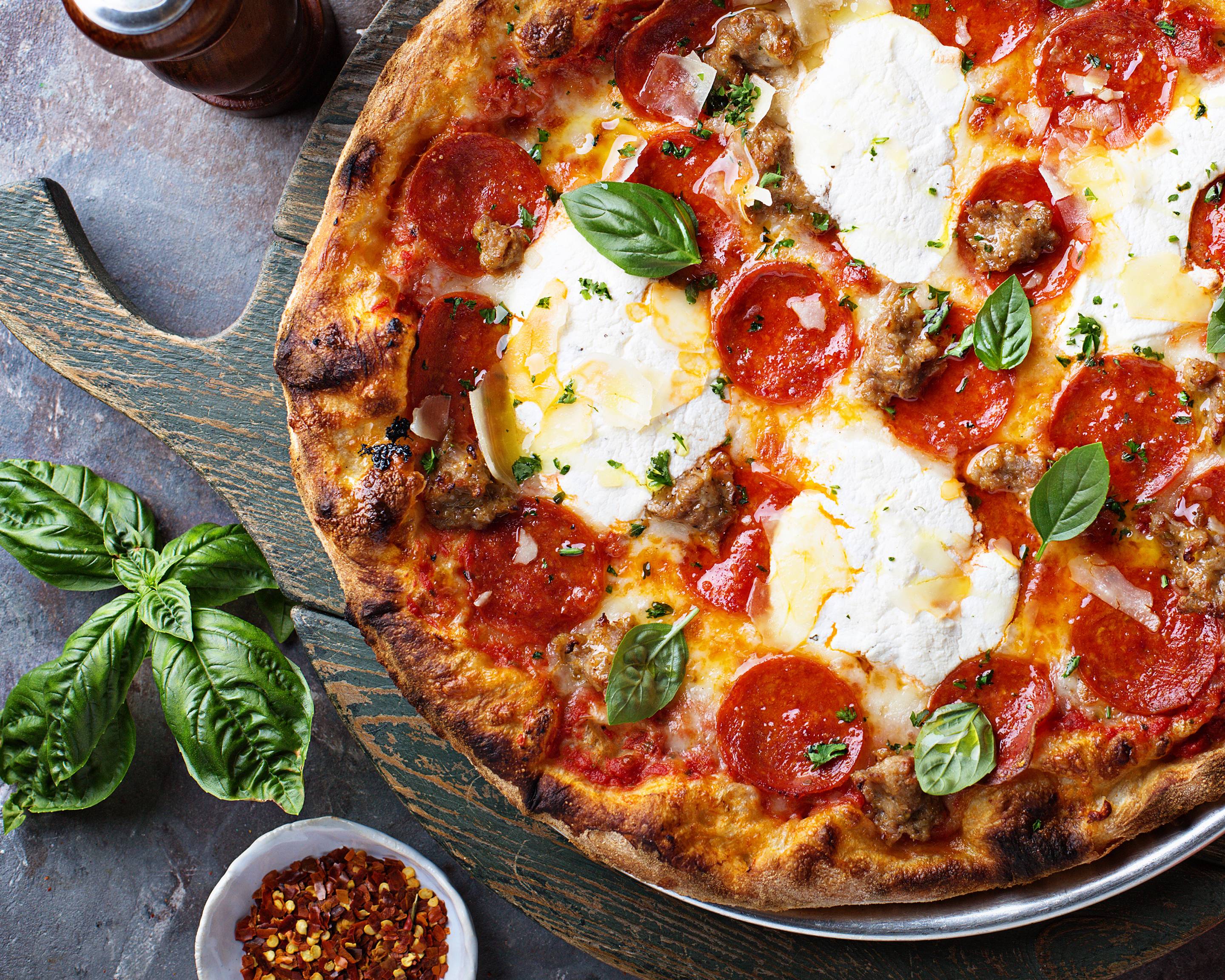 Leon's Legendary Pizza Menu San Diego • Order Leon's Legendary Pizza