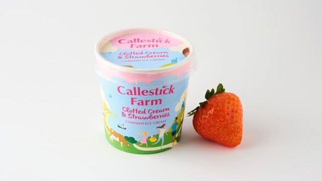 Mini Pot of Callestick Clotted Cream Strawberry (125ml) (V)