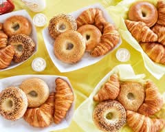 Navarre Bakery & Creamery