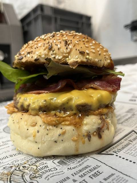 GOOD VIBES + FRITES MAISON 🍔🍟
