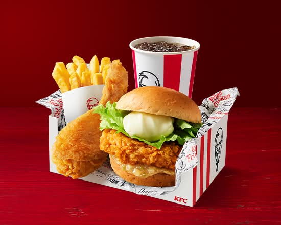 ねぎ塩レモンチキンフィレバーガーよくばりセット Salty Green Onion & Lemon Fillet Burger Abundant Combo