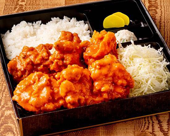 マスタードげんこつ唐揚げ弁当 6個 Mustard Fried Chicken Bento Box (6 Pieces)