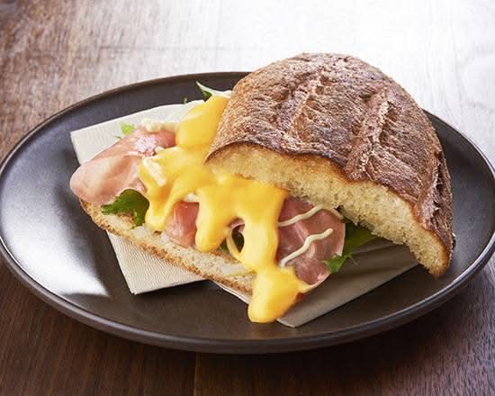 サンマルクホットサンド　ハムチーズ