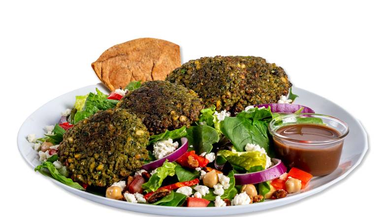 Mediterranean Salad w/ Falafel