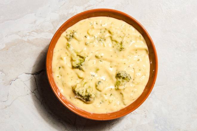 Cheddar Broccoli Soup (V)