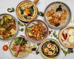 Mae Nam Khong  (Street Feast)