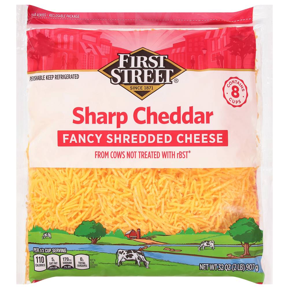 First Street Shredded Sharp Cheddar Cheese (32 oz)
