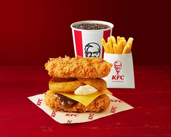 ガーリックソースの凄肉オニオンフィレバーガーセット（ドリンク付き） Onion Fillet Double Down Burger Combo