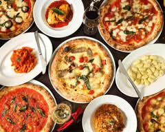 ラ ピッコラ ターヴォラ La Piccola Tavola