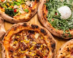 Mama Mia Steinofen Pizza