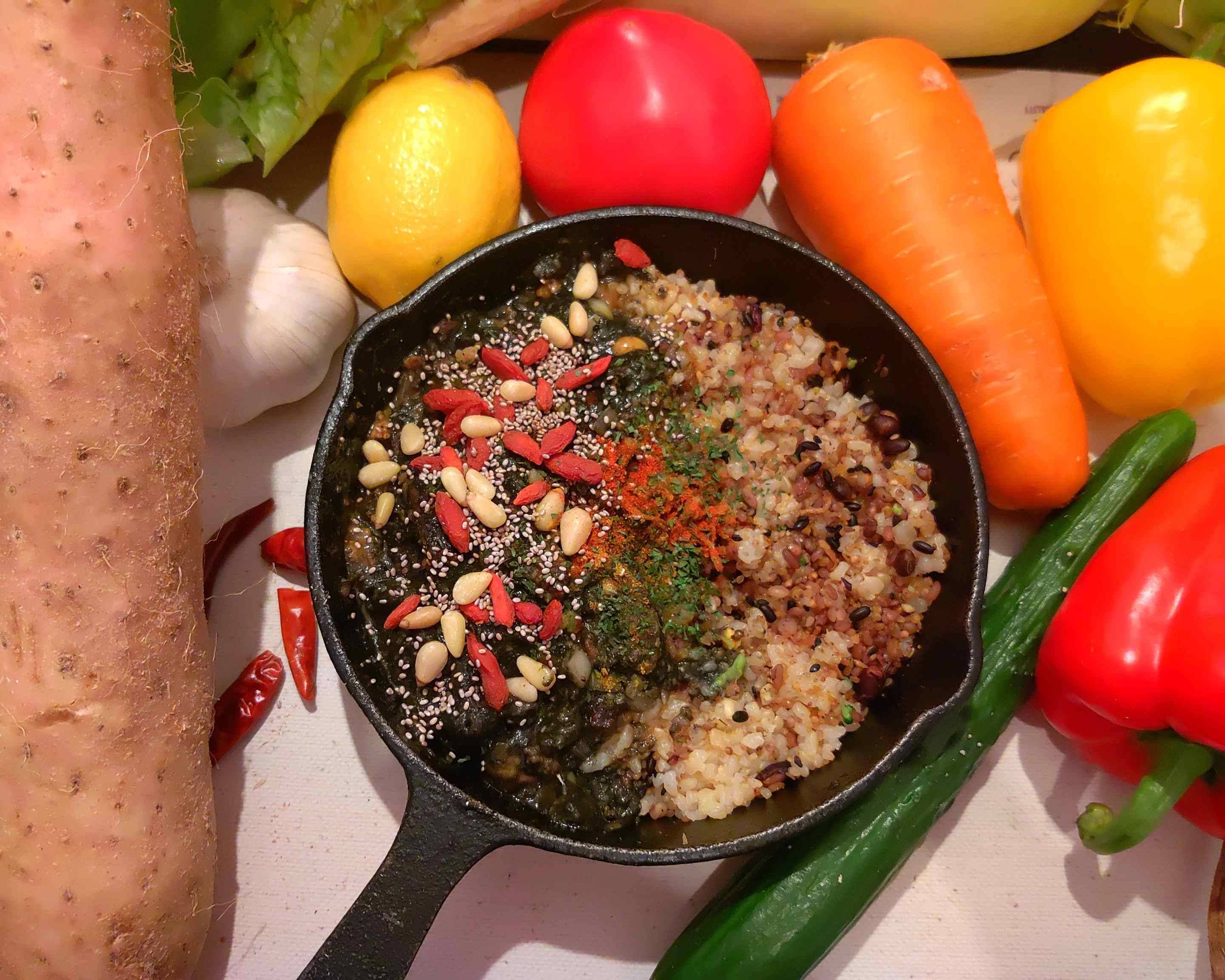 18Veggie× 18Grains, & Hemp Charcoal Curry』のデリバリー ・持ち帰り