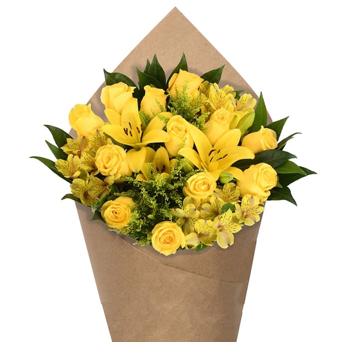 Bloom Haus™ 12 Plus Rose Bouquet - Yellow