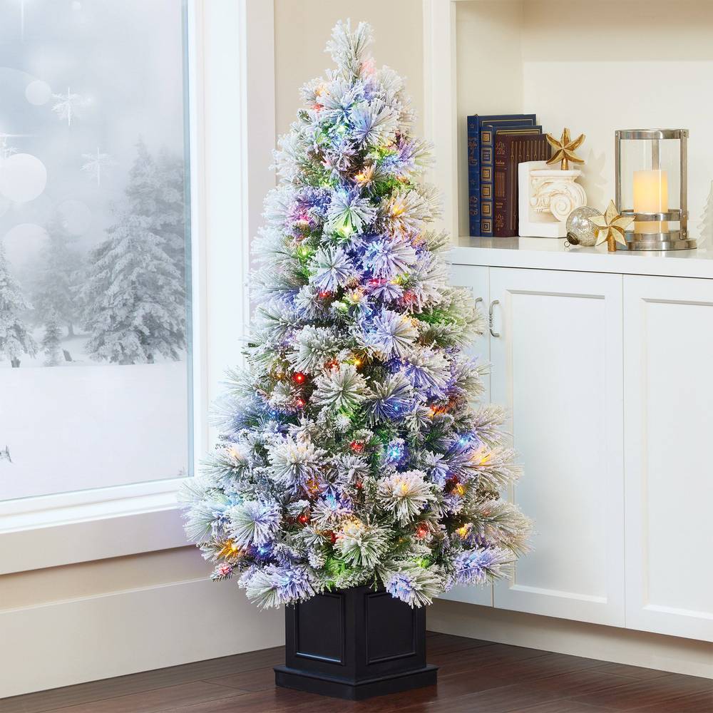 4.5’ Pre-Lit Glitter Flocked Potted Artificial Tree