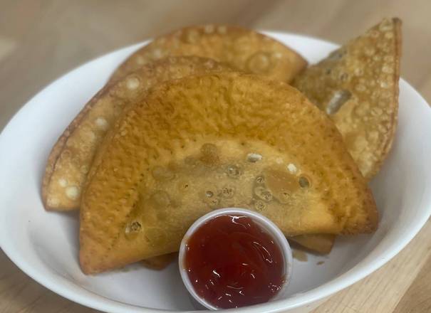 Empanadas (Beef, chicken and Cheese)