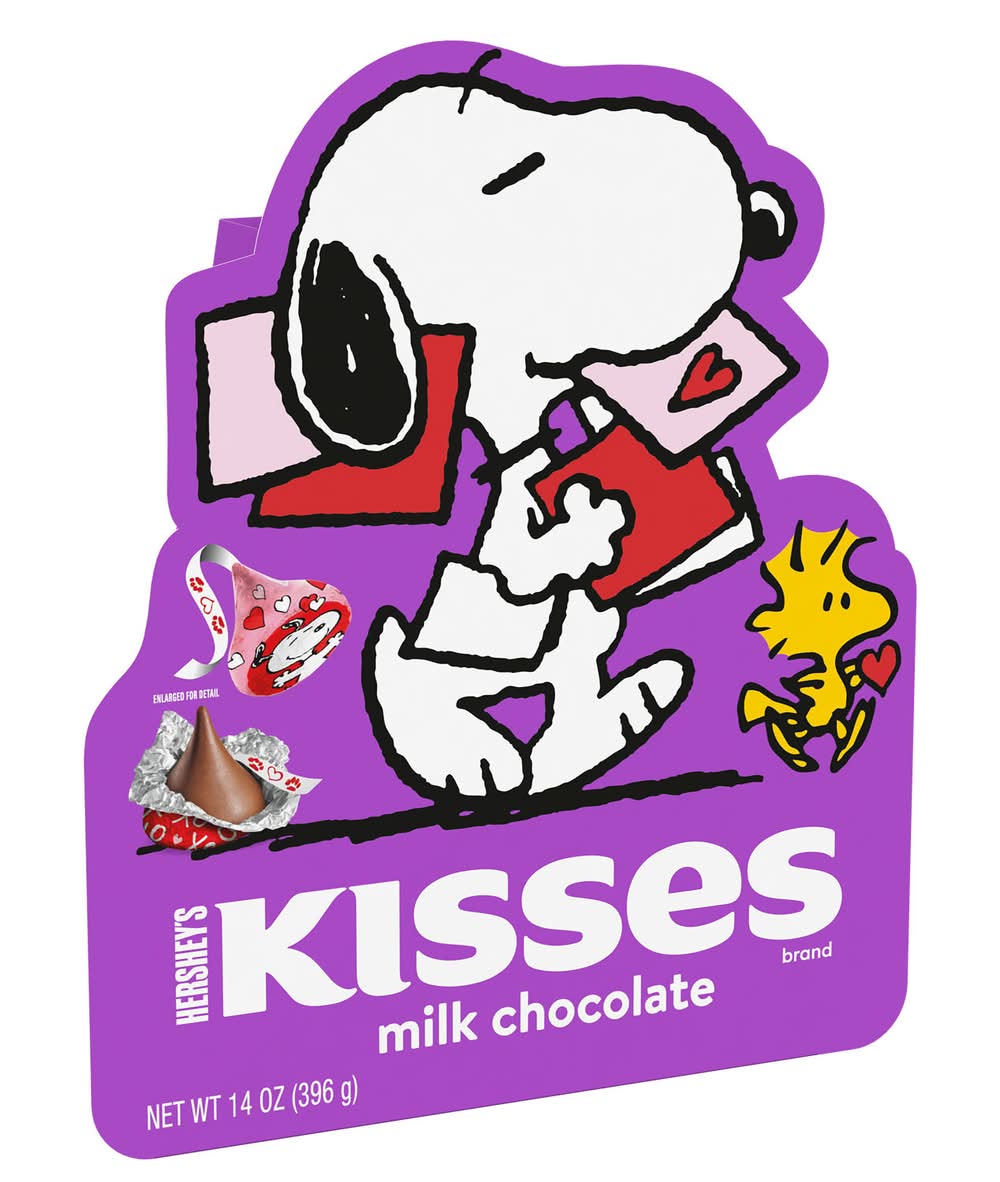 Hershey's Kisses Milk Chocolate Snoopy & Friends Valentine's Candy Gift Box (14 oz)