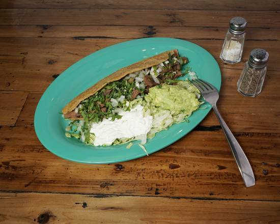 Quesadilla de Masa Lengua