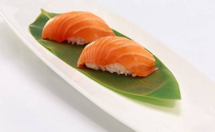 144.Salmon Sushi(2pcs)