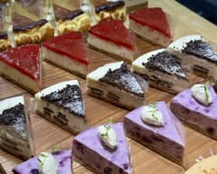 CHEESECAKE CLUB