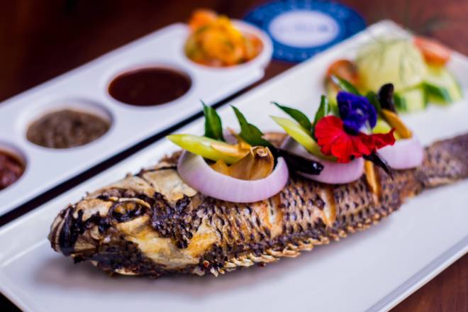 Crispy Fried Whole Tilapia Fish & Chips (700g-800g)