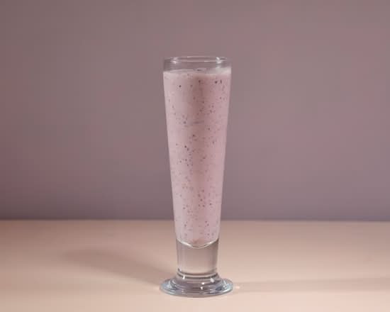 Madagascan & Vanilla Blueberry Shake (V)
