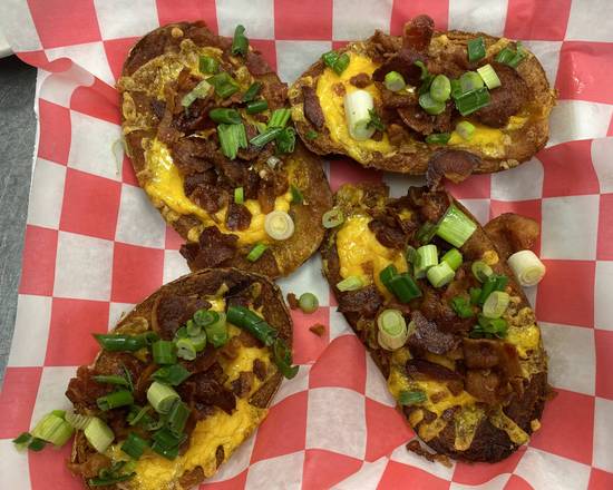 Order Homemade Potato Skins food online from Lindburgers store, Jupiter on bringmethat.com