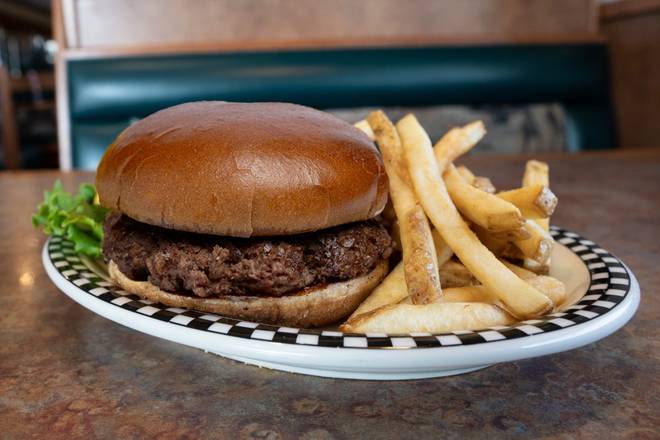 Cubs Biscuit Bear’s Burger & Fries