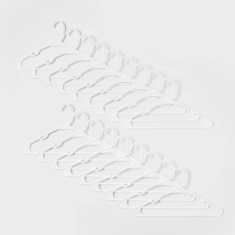 Brightroom Plastic Hangers, White (18 ct)