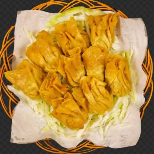Golden Wonton (10pcs) / 黄金云吞(10个)