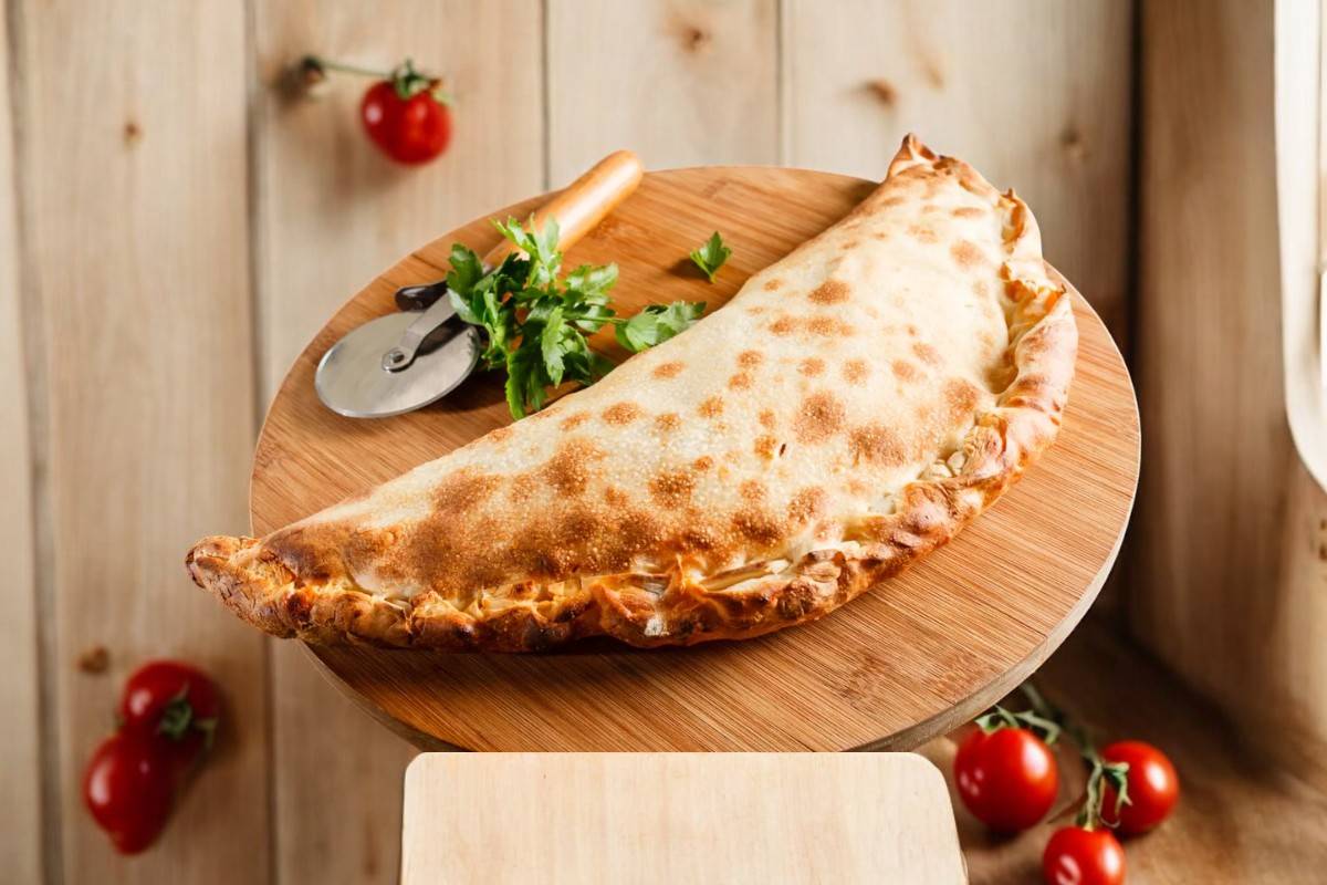 🍕 🍅 Pizza Calzone 🥓🥚