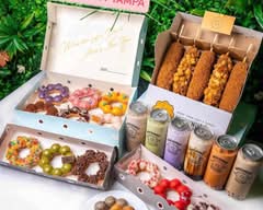 Mochinut (11511 E Dr MLK Jr Blvd)