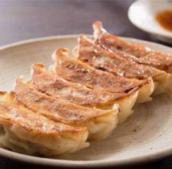 焼き餃子6個入り